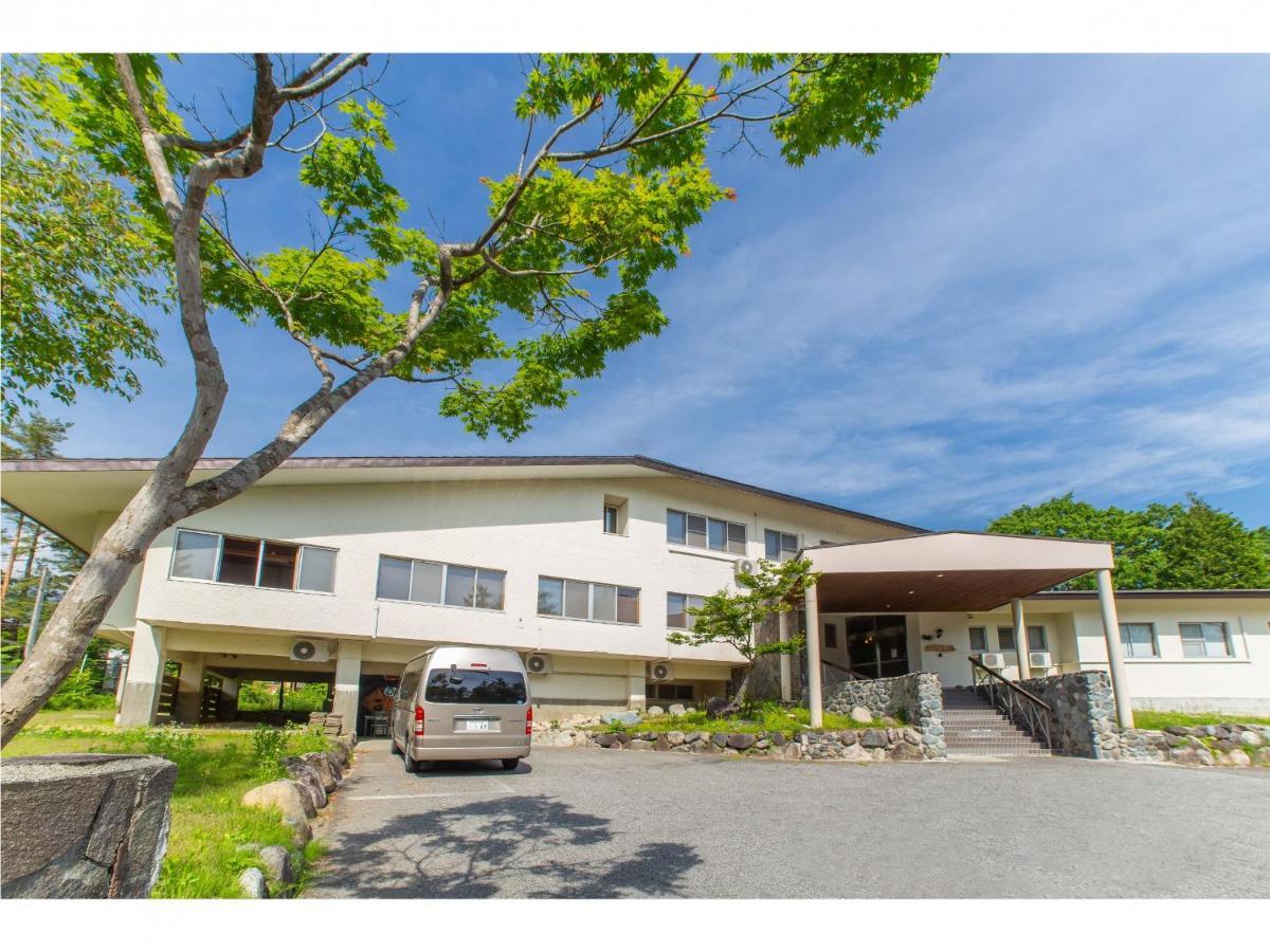Nomad Hakuba Bed & Breakfast Ngoại thất bức ảnh