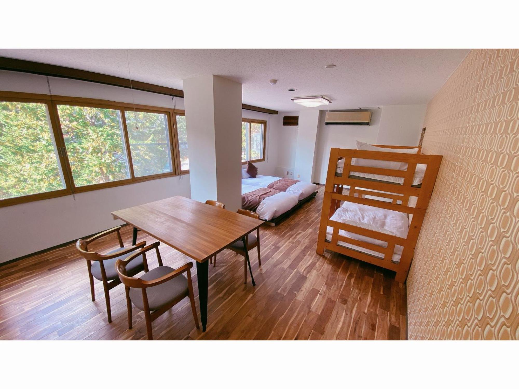 Nomad Hakuba Bed & Breakfast Ngoại thất bức ảnh